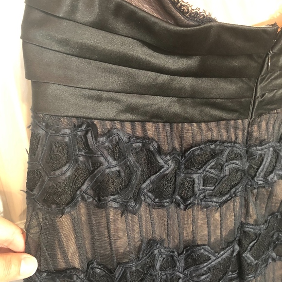 BCBG navy, drop waist, halter gown, size 6 - Picture 8 of 8